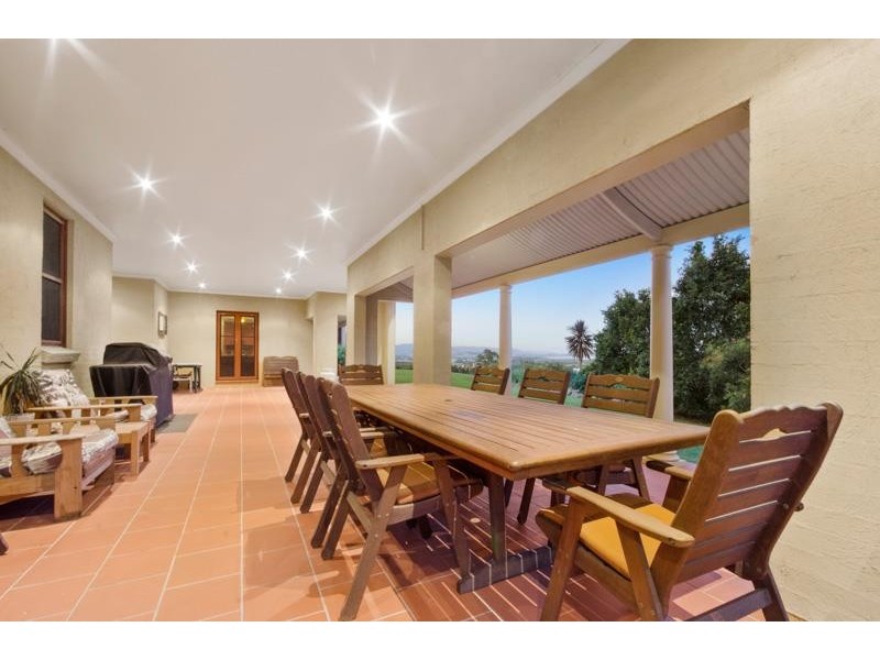 145 Daintree Dr, Albion Park NSW 2527