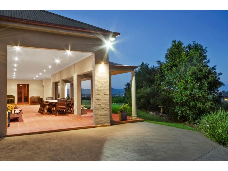 145 Daintree Dr, Albion Park NSW 2527
