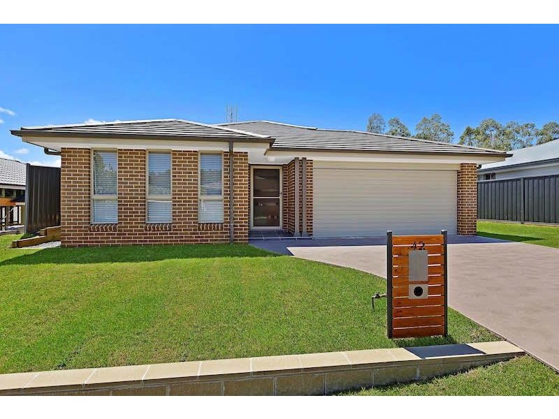 42 Raintree Tce, Wadalba NSW 2259
