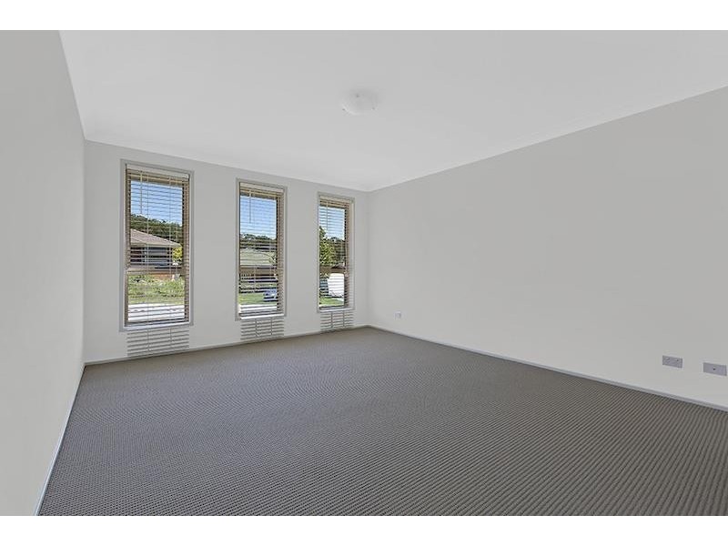 42 Raintree Tce, Wadalba NSW 2259