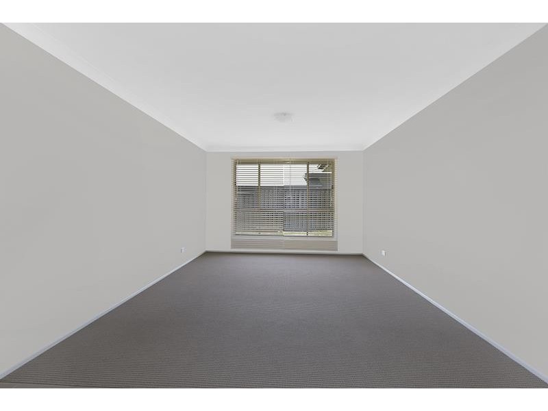 42 Raintree Tce, Wadalba NSW 2259