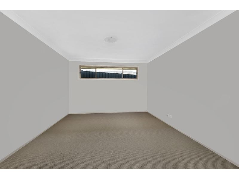 42 Raintree Tce, Wadalba NSW 2259
