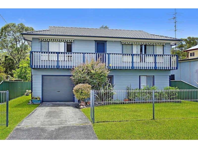 144 Birdwood Dr, Blue Haven NSW 2262