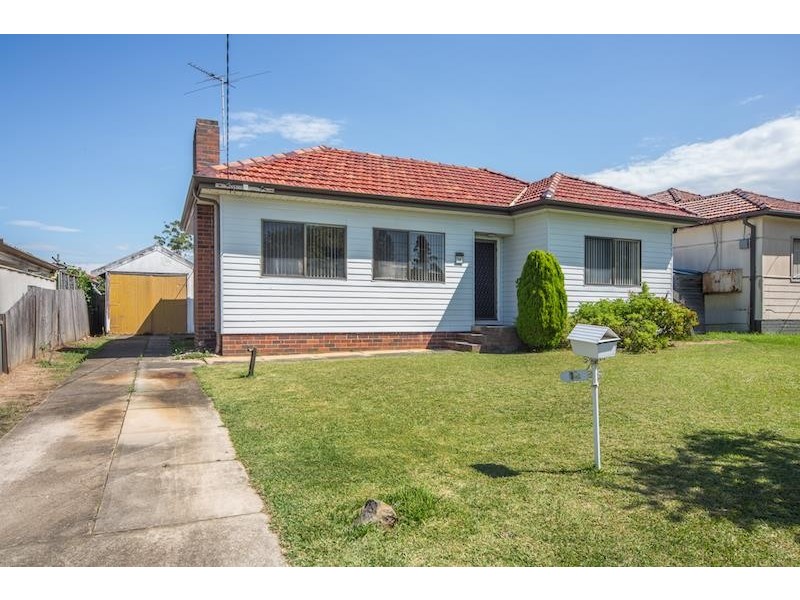10 Randolph St, South Granville NSW 2142