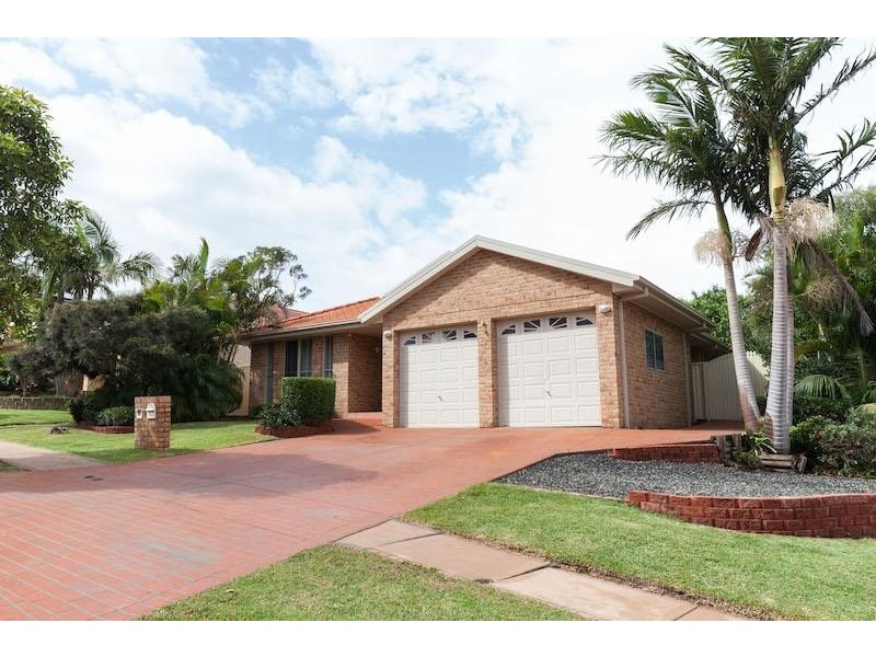 22 Peppercorn Ave, Woongarrah NSW 2259