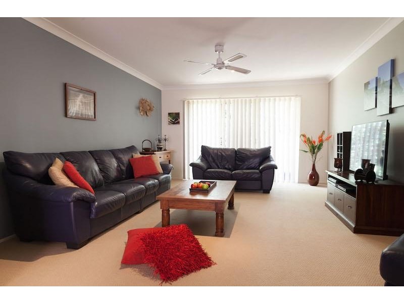 22 Peppercorn Ave, Woongarrah NSW 2259