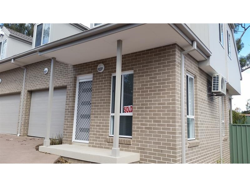 4/130 Parker  St, Kingswood NSW 2747