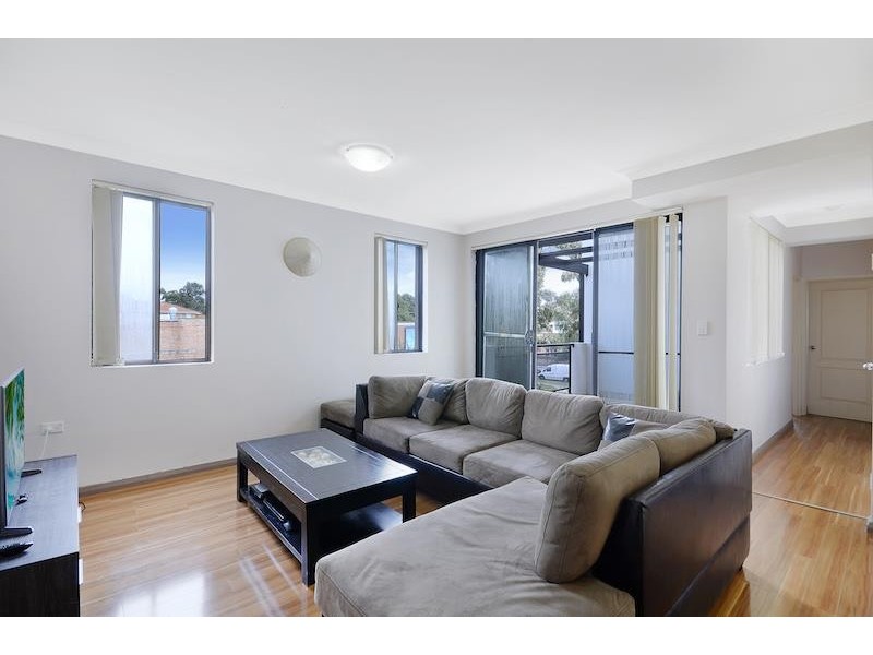 9/20 Santley Cres, Kingswood NSW 2747