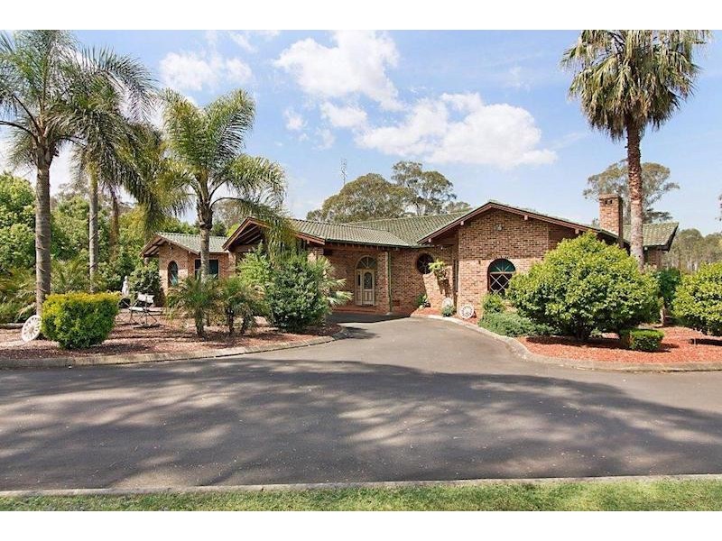 110 Floribunda Rd, Kemps Creek NSW 2178