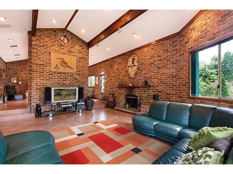 110 Floribunda Rd, Kemps Creek NSW 2178