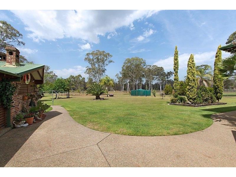 110 Floribunda Rd, Kemps Creek NSW 2178