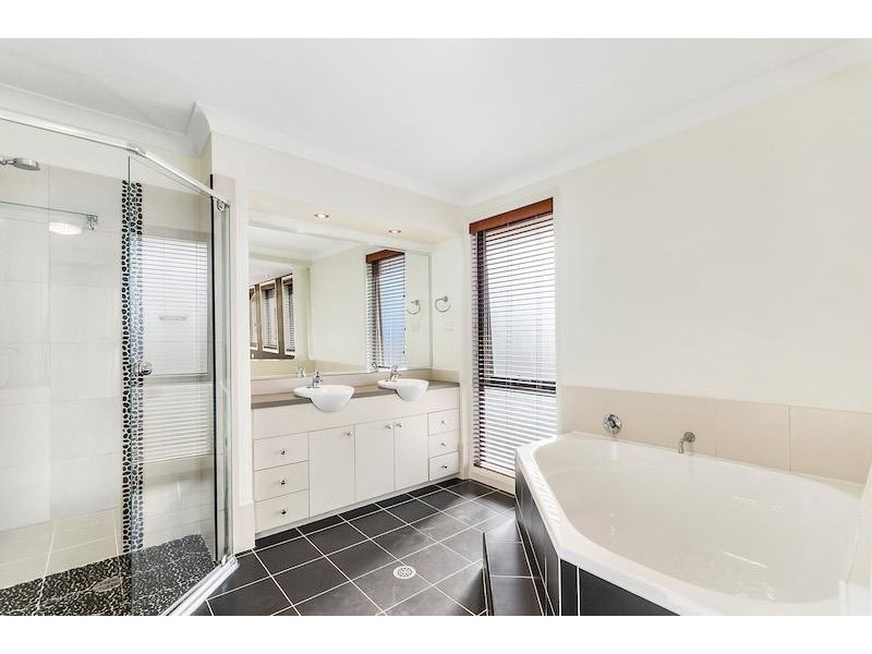 20 Drysdale Rd, Albion Park NSW 2527