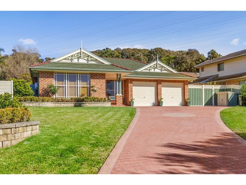 54 Daintree Dr, Albion Park NSW 2527