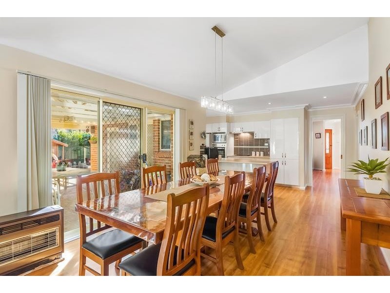 54 Daintree Dr, Albion Park NSW 2527