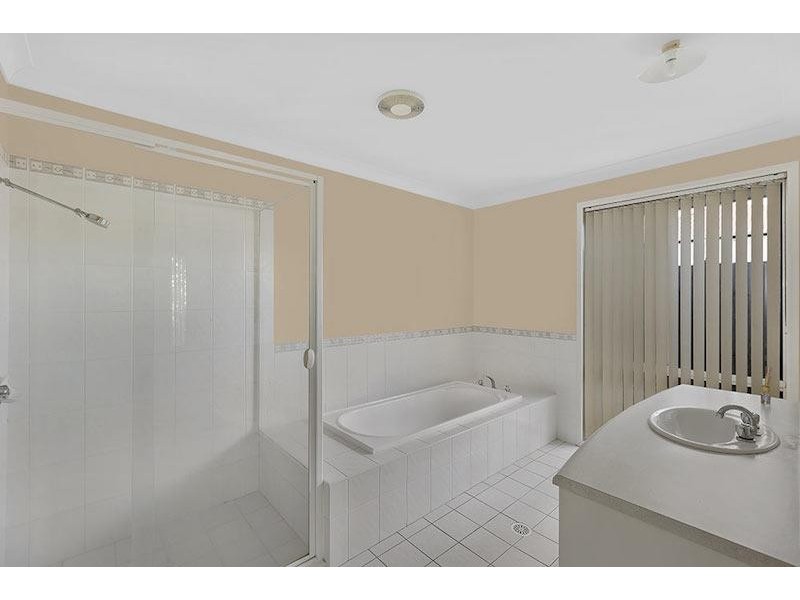 55 Tradewinds Ave, Summerland Point NSW 2259