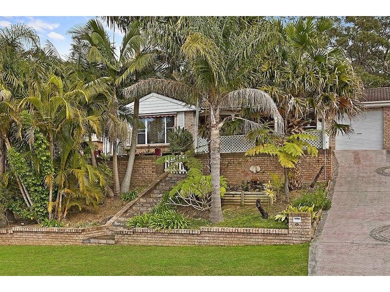 8 Redgum Cl, Bateau Bay NSW 2261