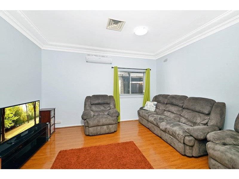 13 Leabons Lane, Seven Hills NSW 2147