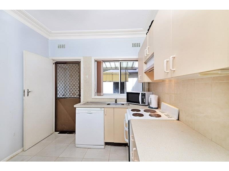 13 Leabons Lane, Seven Hills NSW 2147