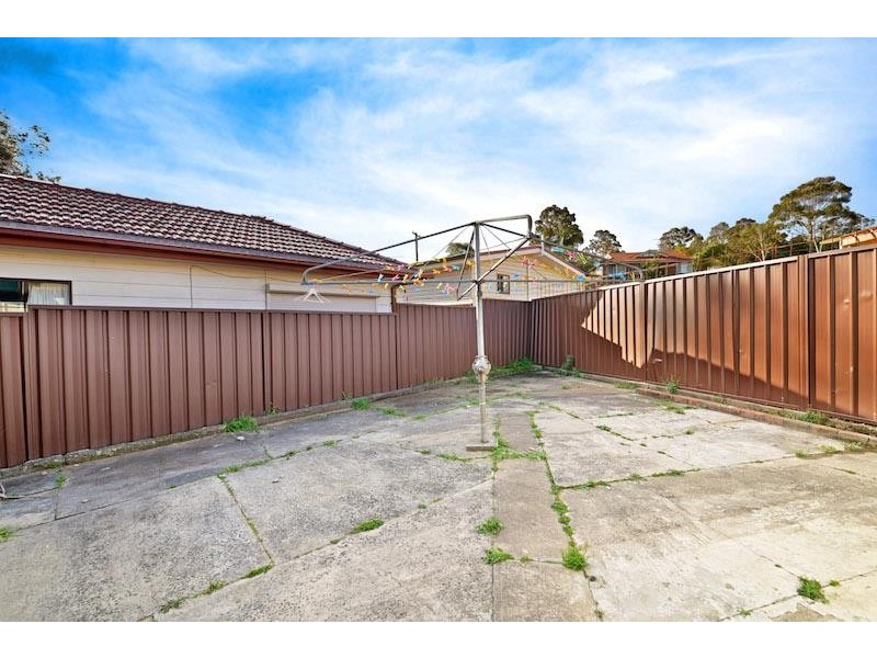 13 Leabons Lane, Seven Hills NSW 2147