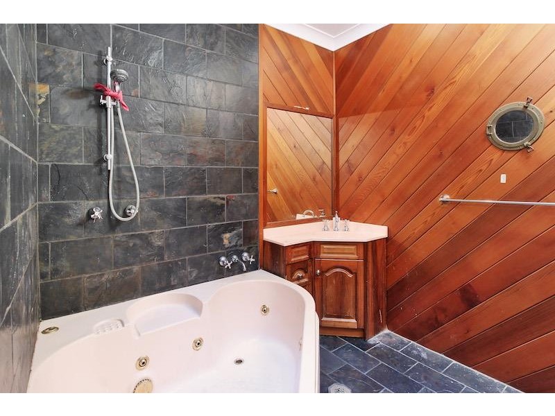 325 Sixth Ave, Austral NSW 2179