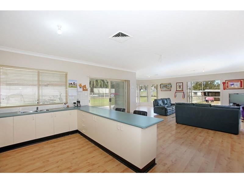 90 Ninth Ave, Austral NSW 2179
