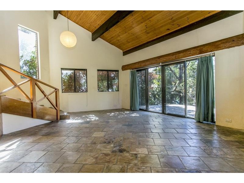 19 Currawong Cres, Bowen Mountain NSW 2753