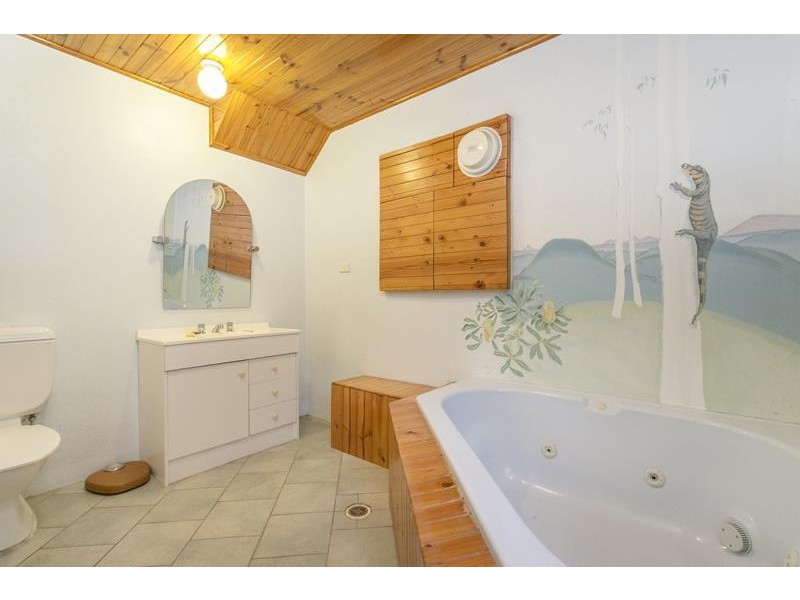 19 Currawong Cres, Bowen Mountain NSW 2753
