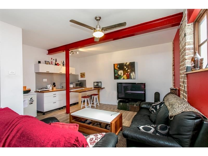 15 Currawong Cres, Bowen Mountain NSW 2753