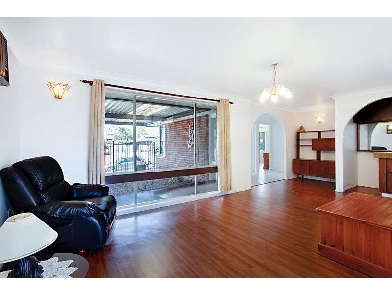 3 Valleyview Cres, Werrington Downs NSW 2747