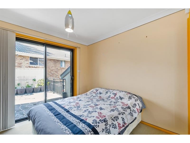 32 Campaspe Cres, Albion Park NSW 2527