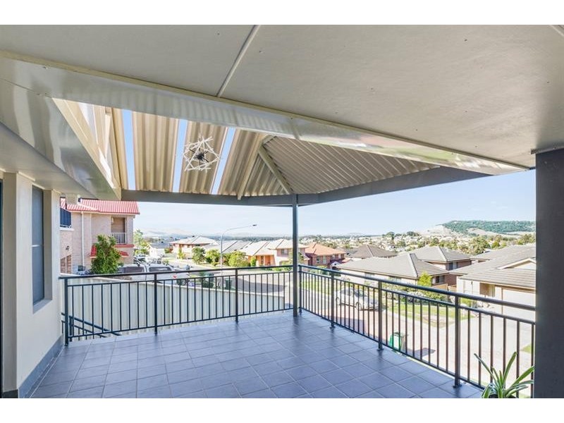 32 Campaspe Cres, Albion Park NSW 2527