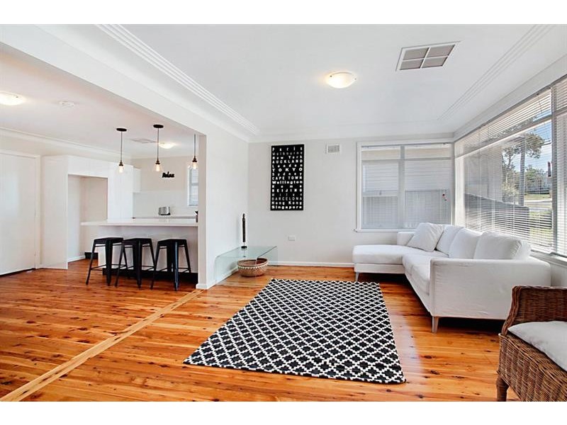 14 Guildford Rd, Cambridge Park NSW 2747