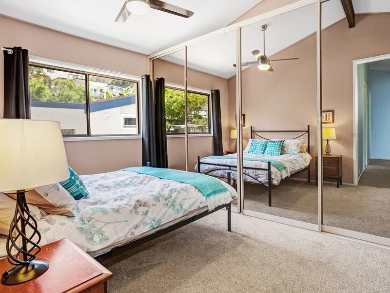 22 Deborah Ave, Thirroul NSW 2515