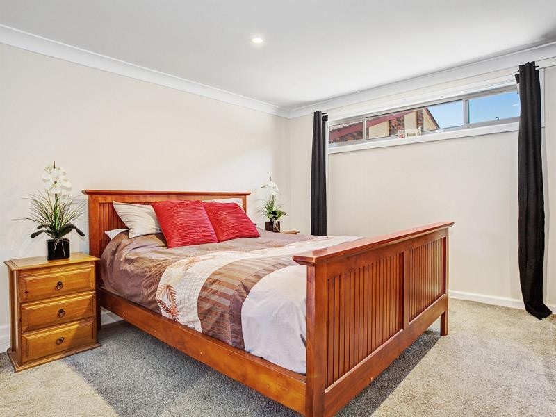 22 Deborah Ave, Thirroul NSW 2515