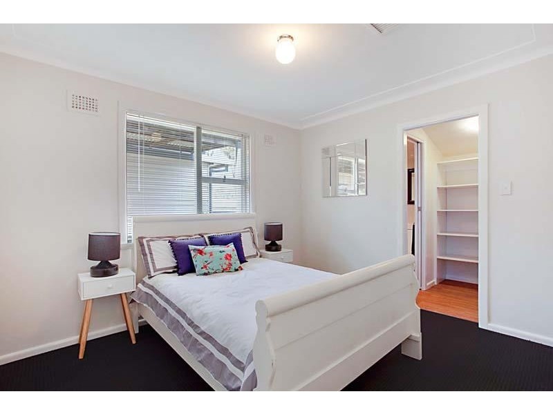 14 Guildford Road, Cambridge Park NSW 2747