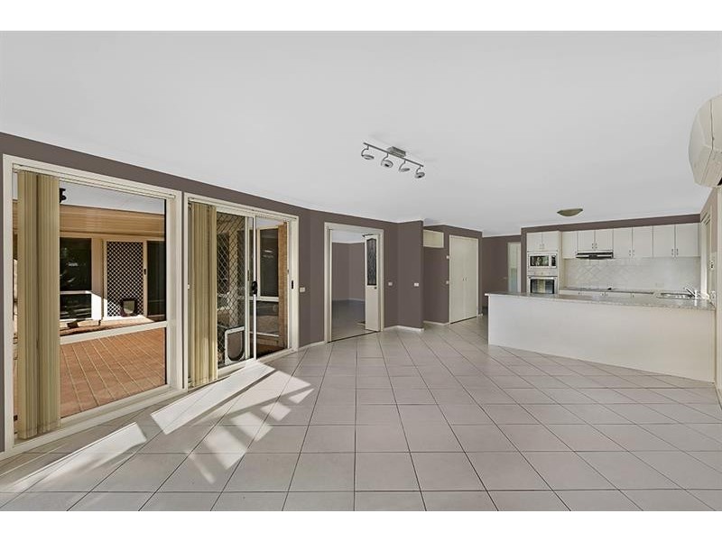 55 Tradewinds Ave, Summerland Point NSW 2259