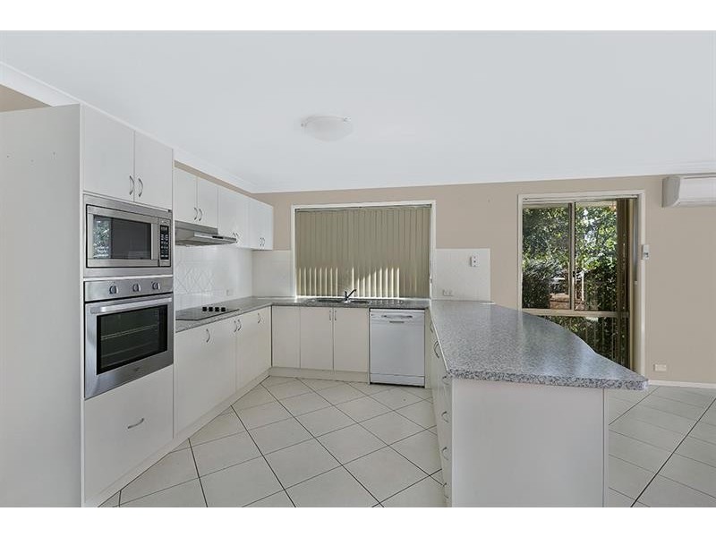 55 Tradewinds Ave, Summerland Point NSW 2259