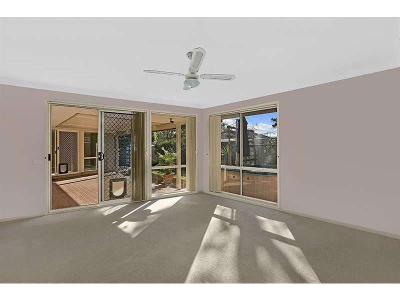 55 Tradewinds Ave, Summerland Point NSW 2259