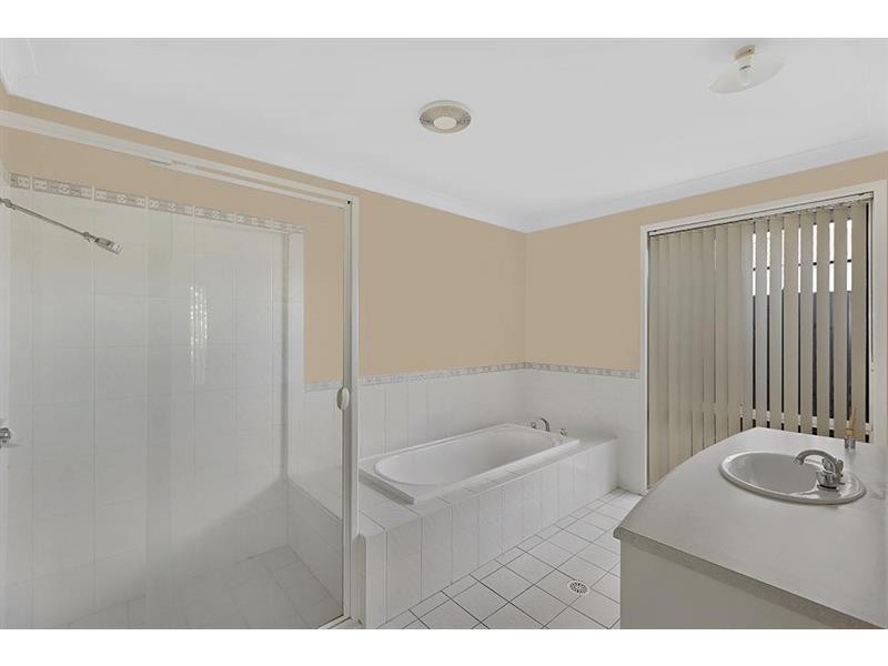55 Tradewinds Ave, Summerland Point NSW 2259