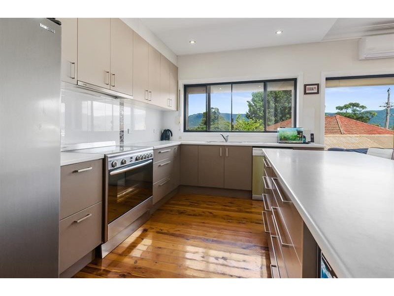 69 Kapooka Ave, Dapto NSW 2530