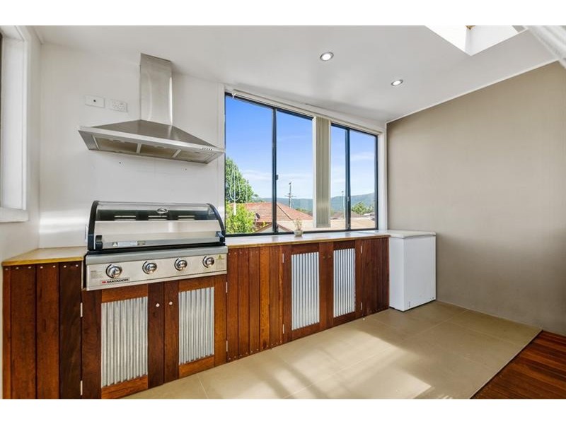 69 Kapooka Ave, Dapto NSW 2530