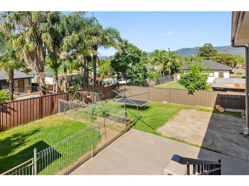 69 Kapooka Ave, Dapto NSW 2530