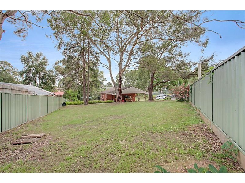 1 Barrow Pl, Silverdale NSW 2752