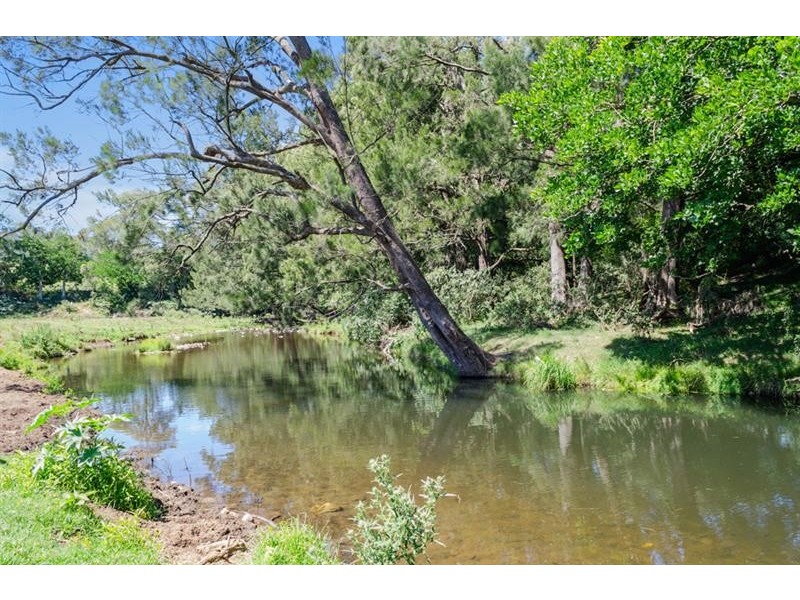 2826 Tongarra Rd, Albion Park NSW 2527