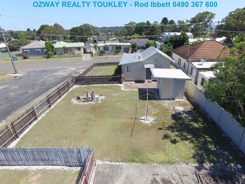 28 Crossingham St, Canton Beach NSW 2263