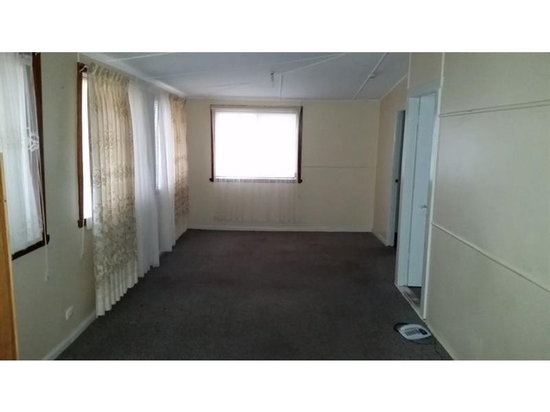 28 Crossingham St, Canton Beach NSW 2263