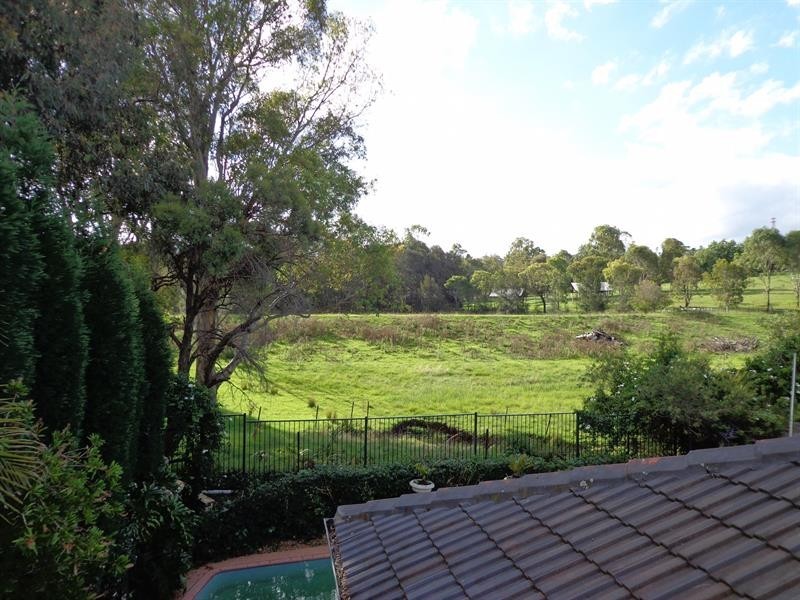 7 Darling St, Abbotsbury NSW 2176