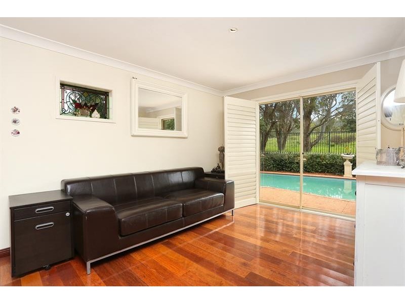 7 Darling St, Abbotsbury NSW 2176