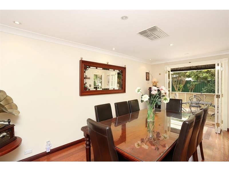 7 Darling St, Abbotsbury NSW 2176