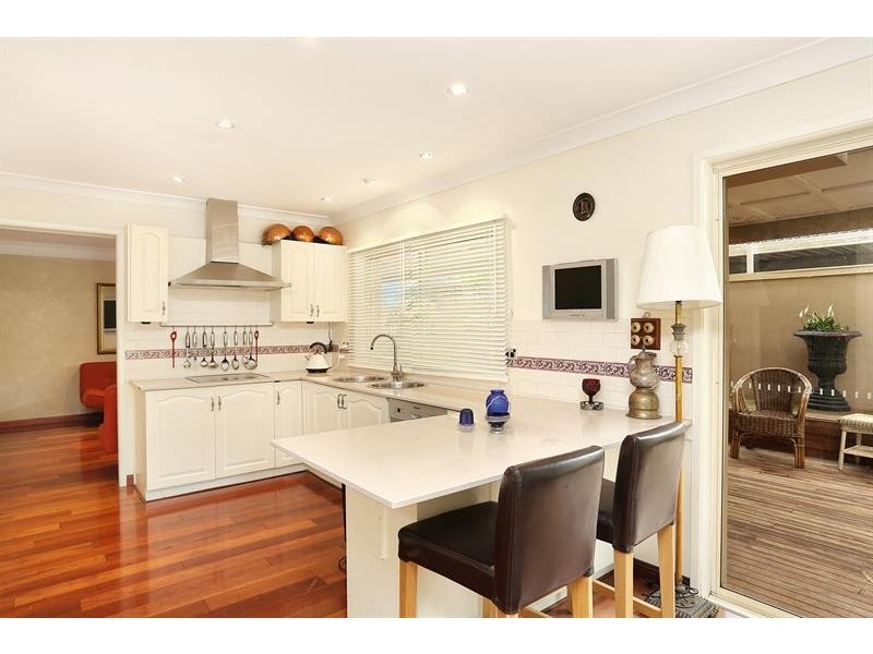 7 Darling St, Abbotsbury NSW 2176